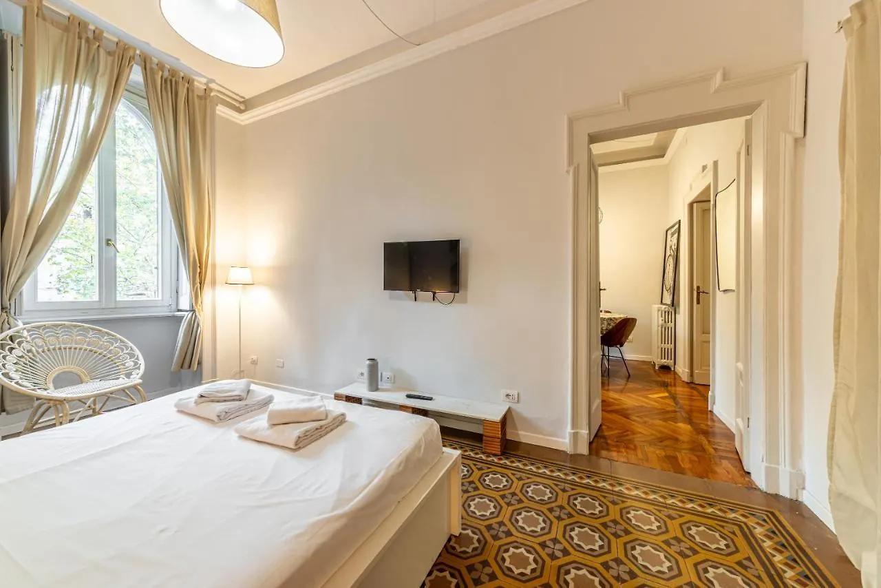 Monte Nero Charme Apartment 米兰